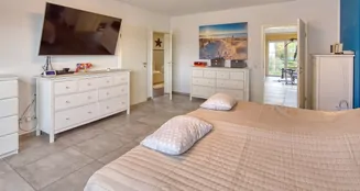 von_poll_real_estate_property_25377020_image_9