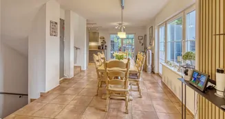 von_poll_real_estate_property_25377020_image_4