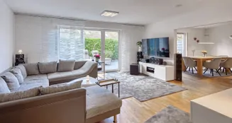 von_poll_real_estate_property_25377023_image_0