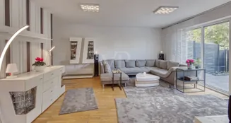 von_poll_real_estate_property_25377023_image_1