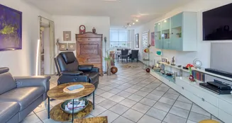 von_poll_real_estate_property_25377027_image_0