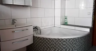 von_poll_real_estate_property_24369032_image_13