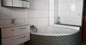 von_poll_real_estate_property_24369032_image_13