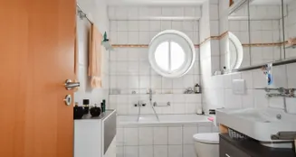 von_poll_real_estate_property_25369019_image_12