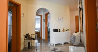 von_poll_real_estate_property_25369019_image_2