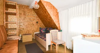 von_poll_real_estate_property_25369045_image_12