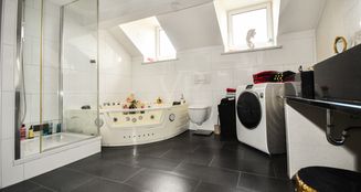 von_poll_real_estate_property_25369007_image_7