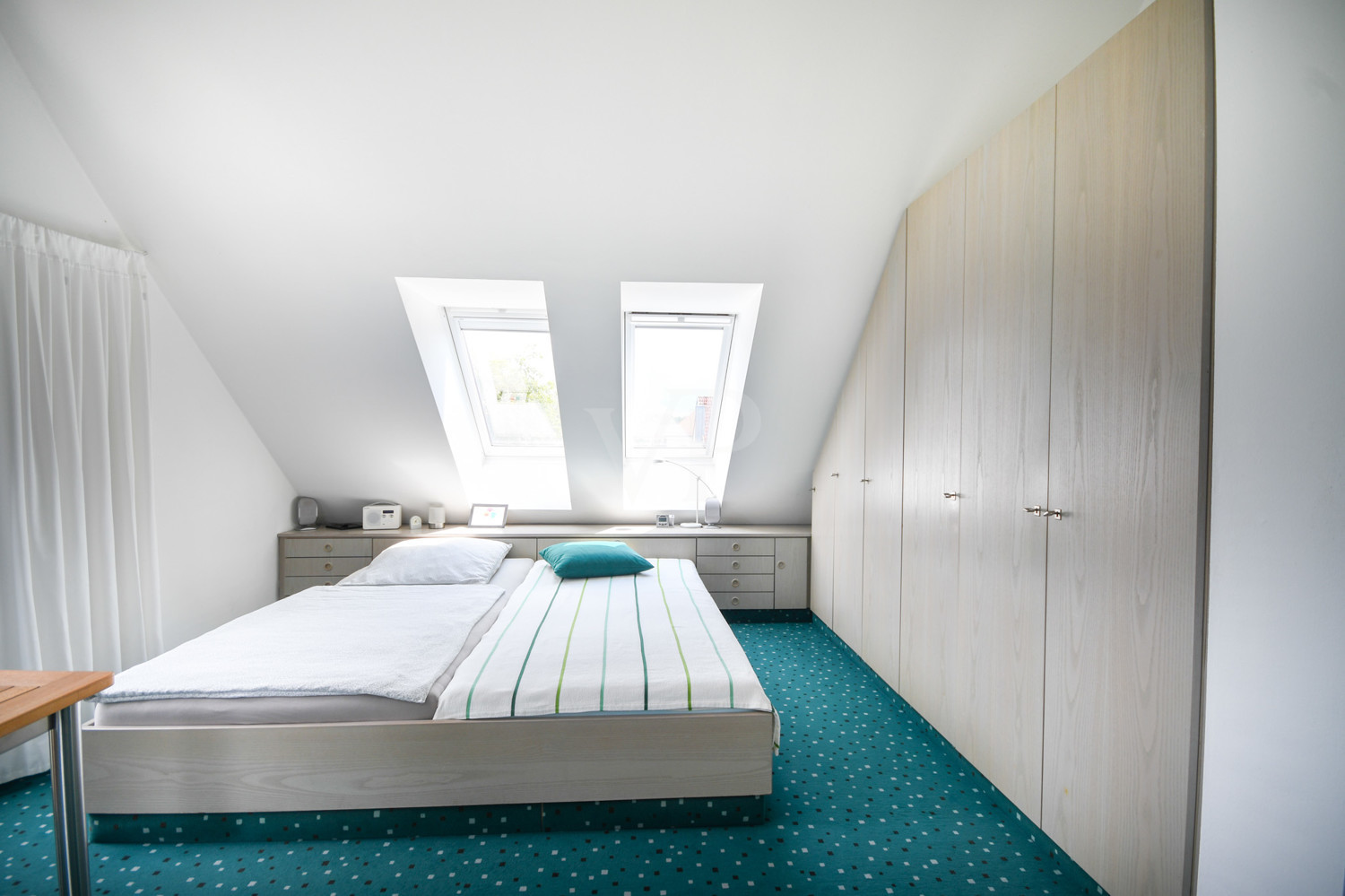 Schlafzimmer DG