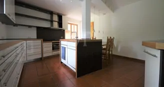 von_poll_real_estate_property_25369054_image_11