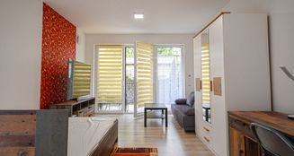 von_poll_real_estate_property_25369018_image_0