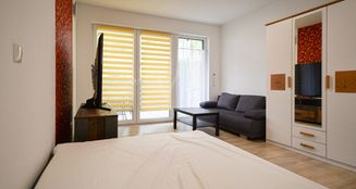 von_poll_real_estate_property_25369018_image_1