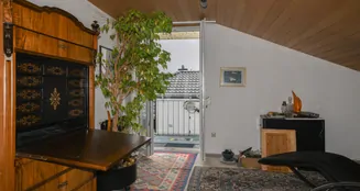 von_poll_real_estate_property_25369040_image_2