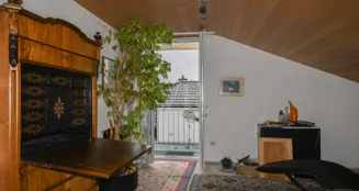 von_poll_real_estate_property_25369040_image_2