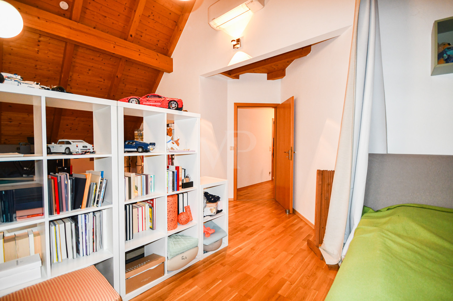Schlafzimmer 2