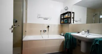 von_poll_real_estate_property_25369035_image_12