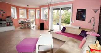 von_poll_real_estate_property_25369068_image_6