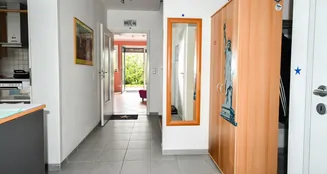 von_poll_real_estate_property_25369068_image_2