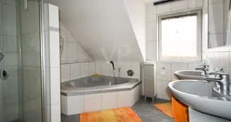 von_poll_real_estate_property_25369068_image_16