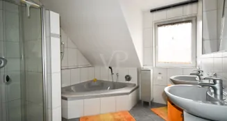 von_poll_real_estate_property_25369068_image_17