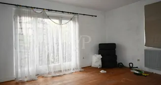 von_poll_real_estate_property_25369055_image_2