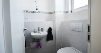 von_poll_real_estate_property_25369062_image_8