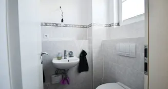 von_poll_real_estate_property_25369062_image_8