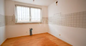 von_poll_real_estate_property_25369062_image_6