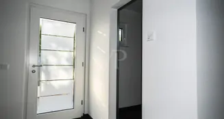 von_poll_real_estate_property_25369053_image_3