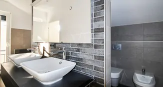 von_poll_real_estate_property_25369053_image_20