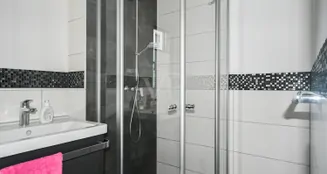 von_poll_real_estate_property_25369053_image_4