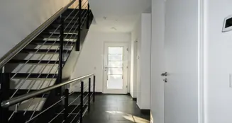 von_poll_real_estate_property_25369053_image_2