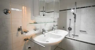 von_poll_real_estate_property_25369057_image_16