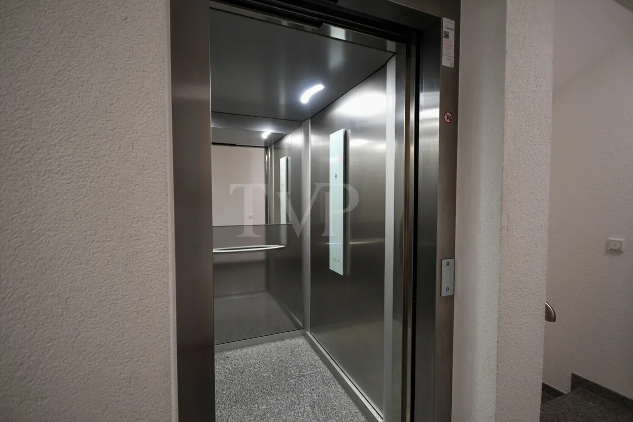 Personenaufzug bis in den Keller