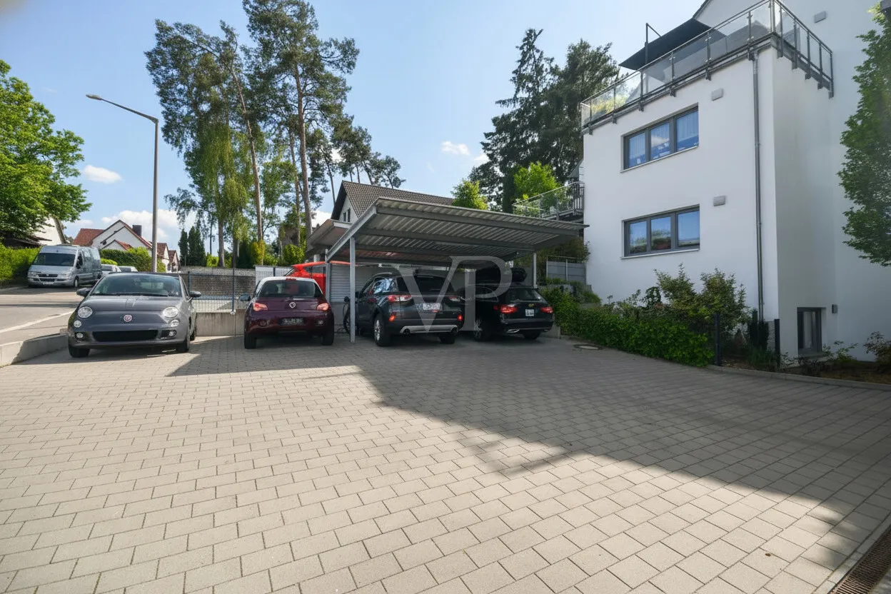 2 Außenstellplätze