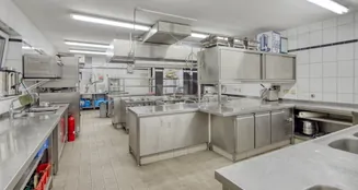 von_poll_real_estate_property_23378015_image_30