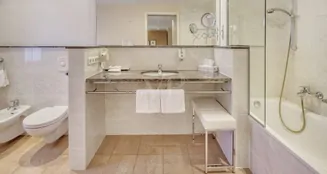 von_poll_real_estate_property_23378015_image_24