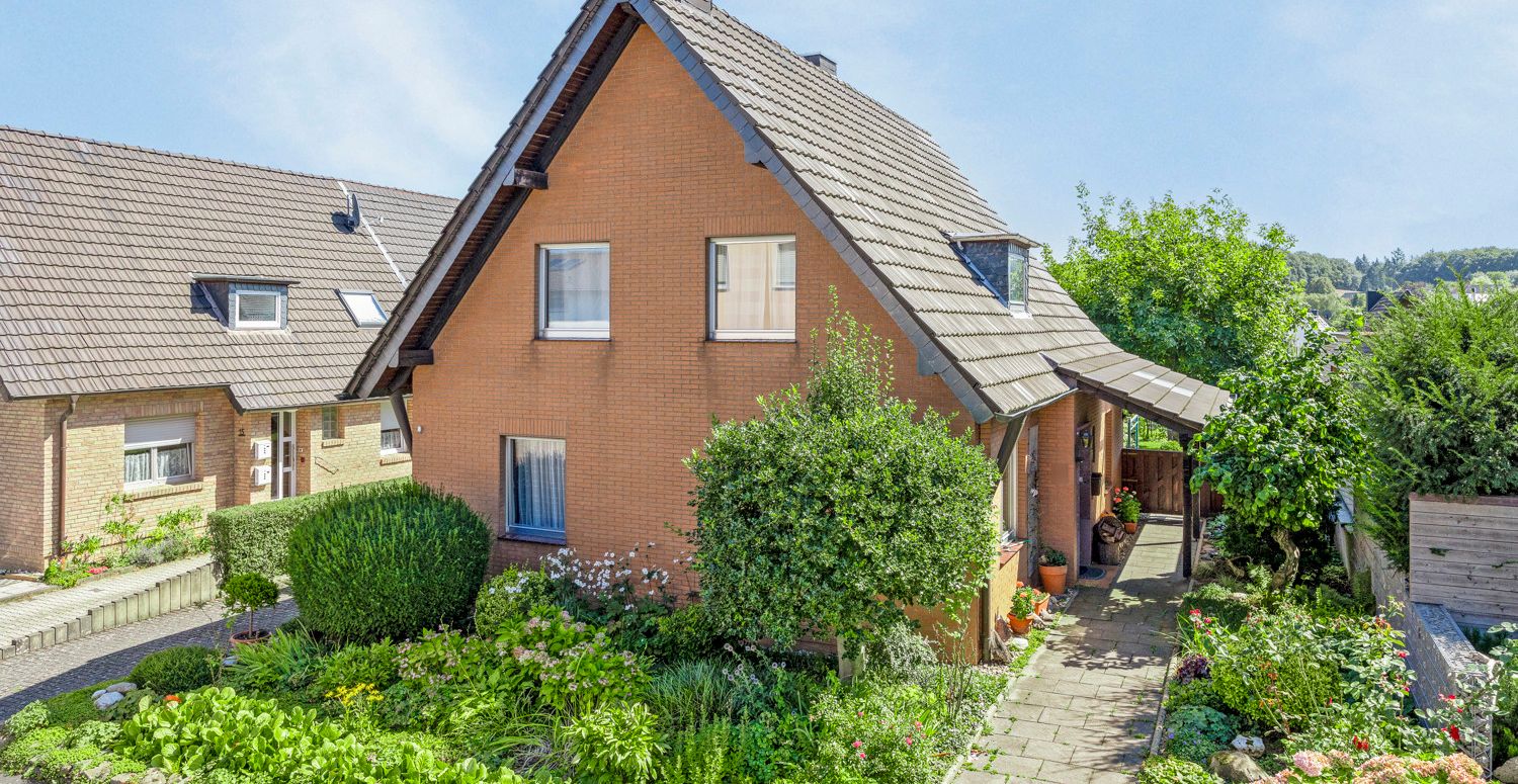 Straßenansicht