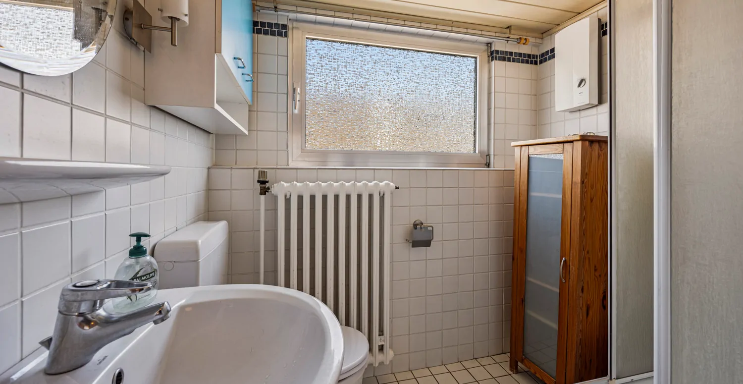 Badezimmer im Obergeschoss