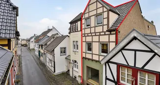 von_poll_real_estate_property_25378004_image_0