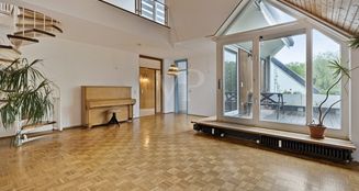 von_poll_real_estate_property_25378017_image_2