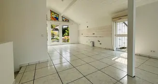 von_poll_real_estate_property_25378020_image_3