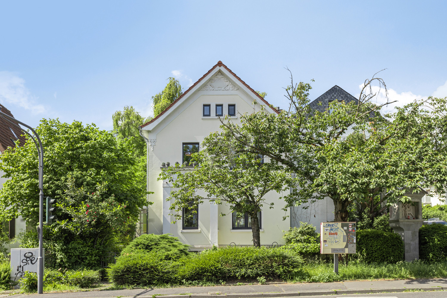 Straßenansicht