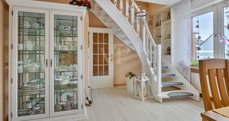 von_poll_real_estate_property_25378018_image_4