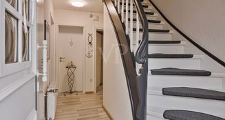von_poll_real_estate_property_25378018_image_3