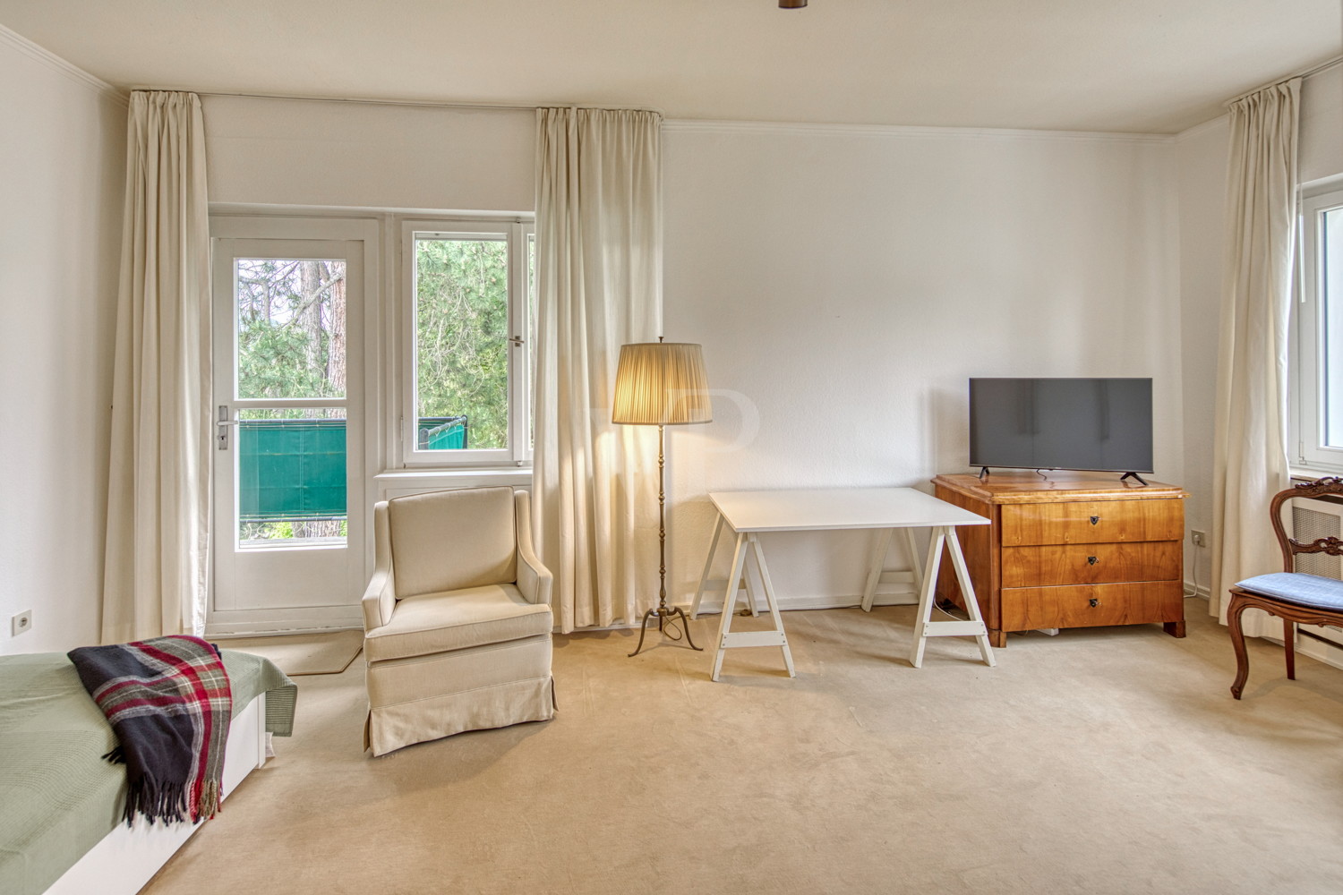 Zimmer 1 OG