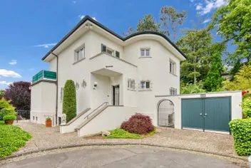 von Poll Immobilien GmbH