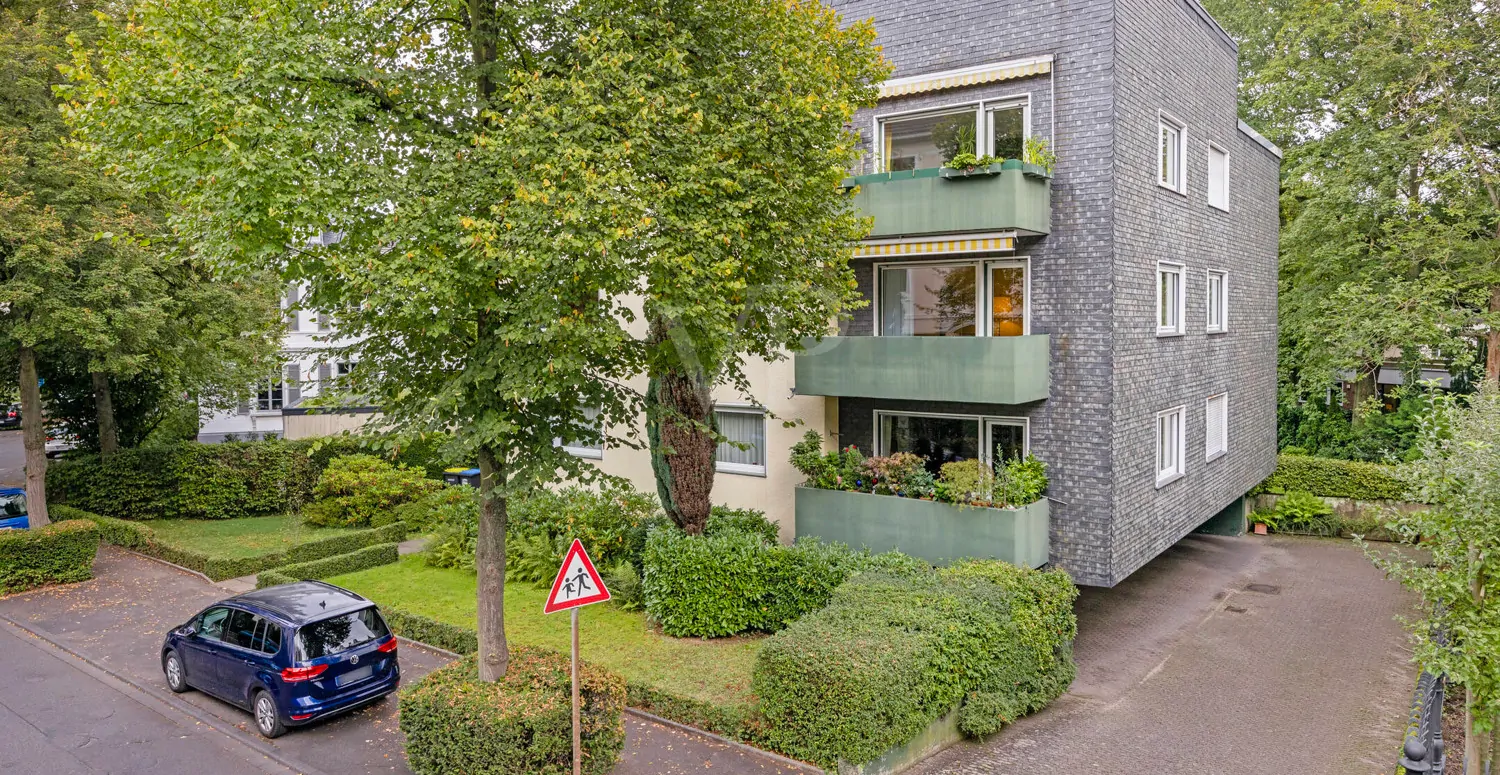 Zufahrt zu den Garagen