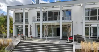 von_poll_real_estate_property_25378032_image_2