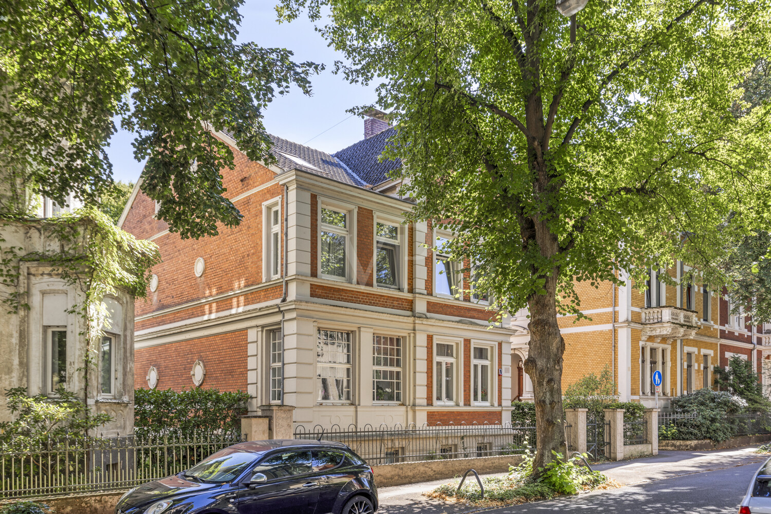 Straßenansicht