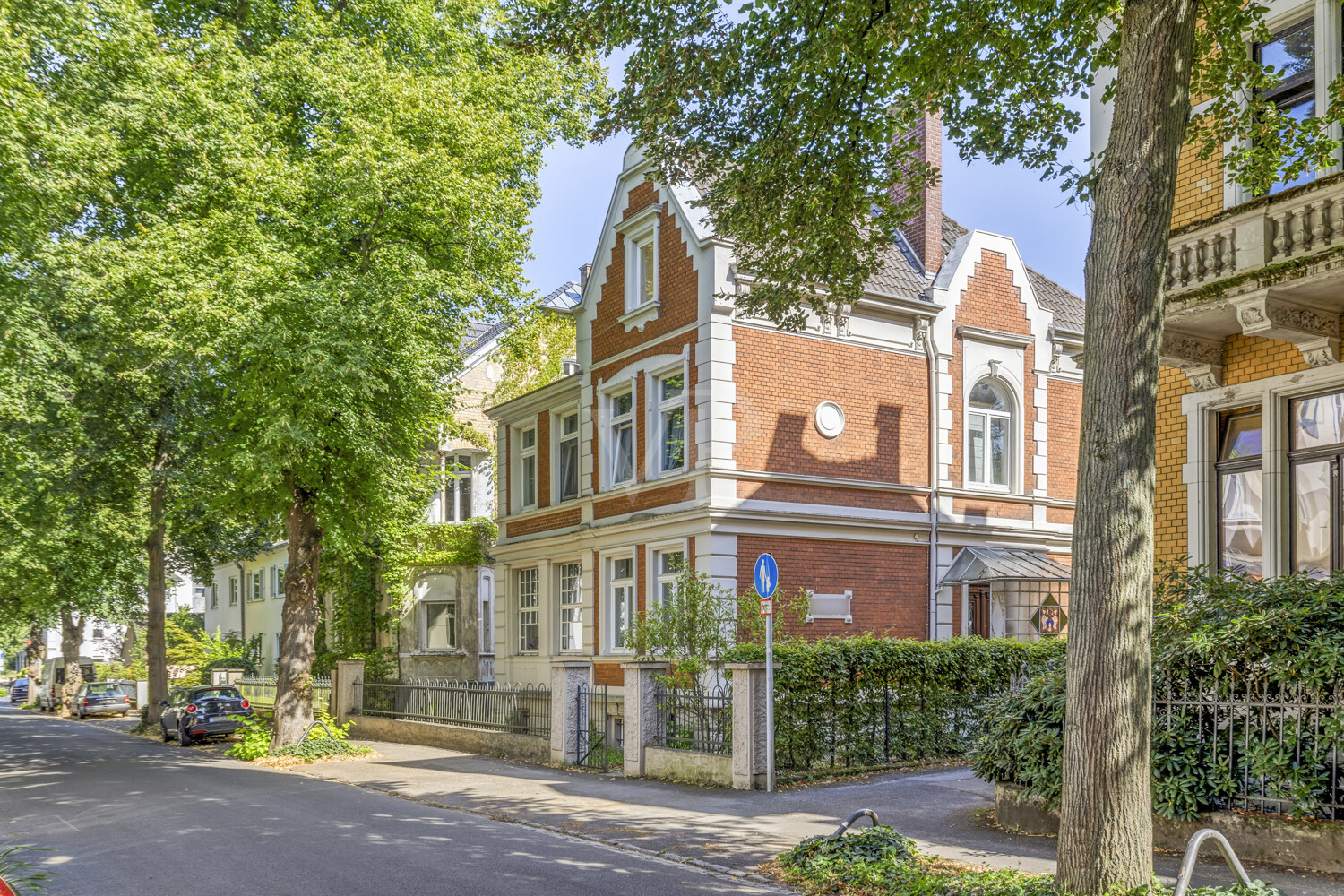 Straßenansicht